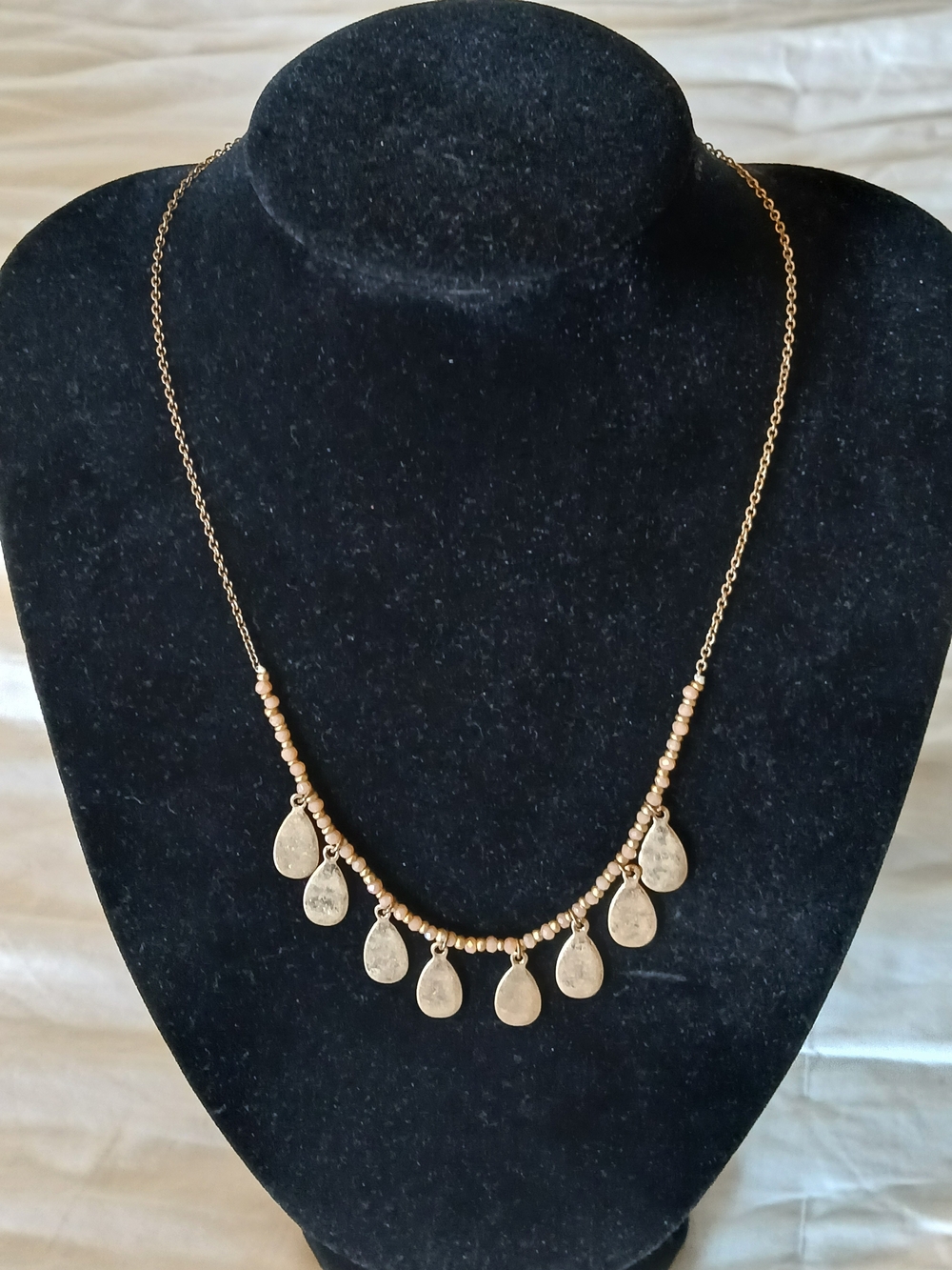 Gold Tone Vintage Style Minimalist Teardrop Charm Necklace